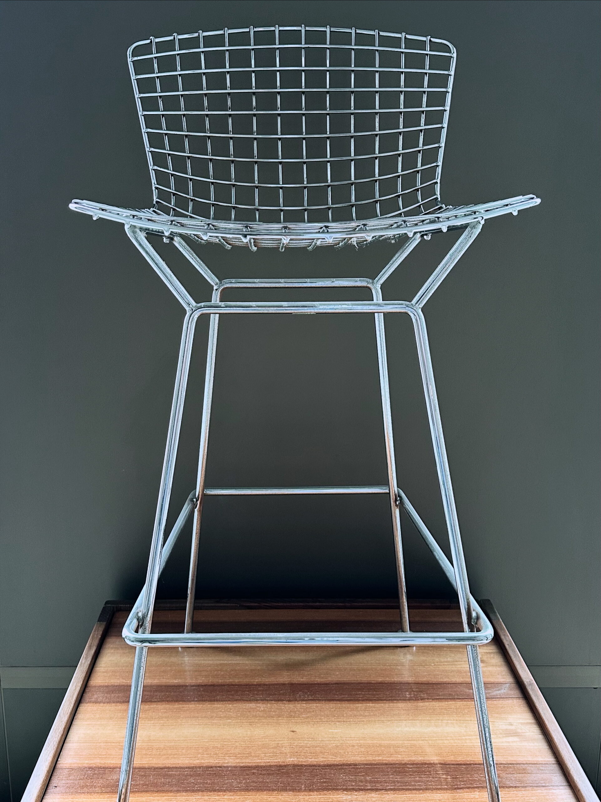 Bertoia Bar Stool — Knoll